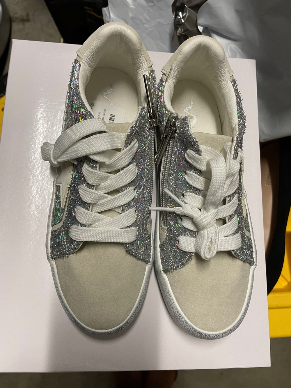 Brand new!!! Brand name NINA Gorgeous glitter with star sneaker for kids!!